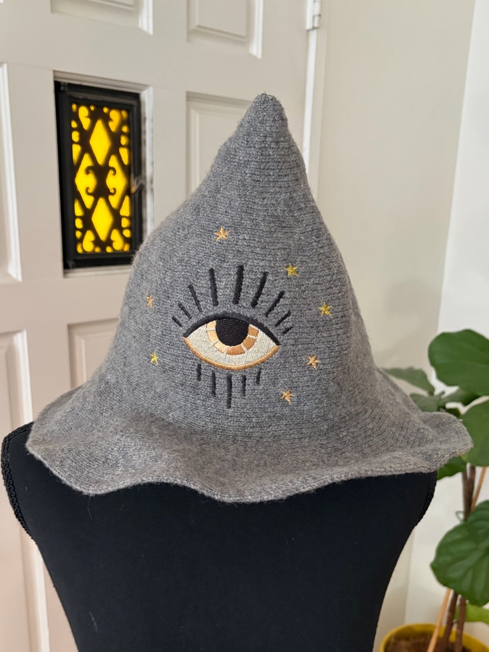 Disney Parks Hocus Pocus Gray Embroidered Eye Hat